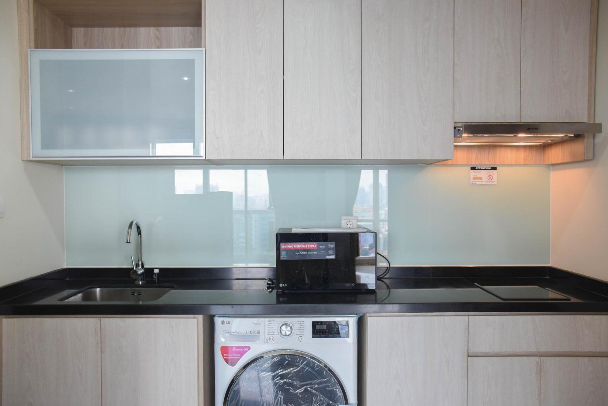 Comfort 1br With Office At Menteng Park By Travelio Pangsapuri Jakarta