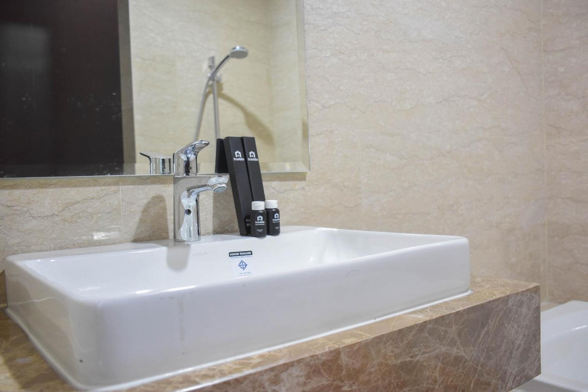 Comfort 1br With Office At Menteng Park By Travelio *